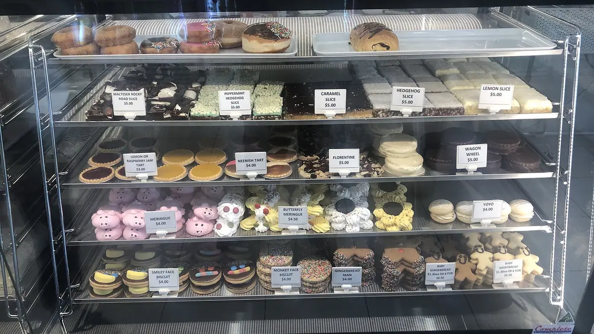 Swales Bakery – bakery in Scartho, Grimsby
